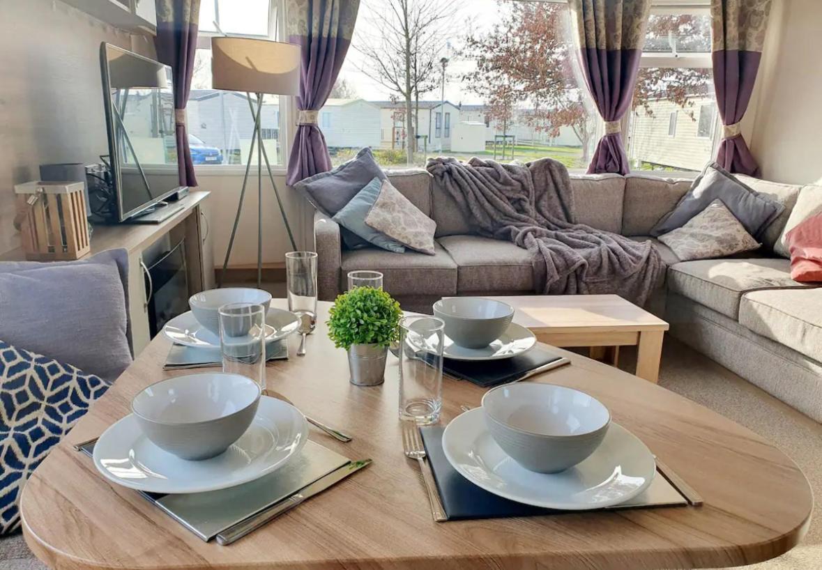 15 Kestrel Close Hot Tub Retreat Татершал Екстериор снимка