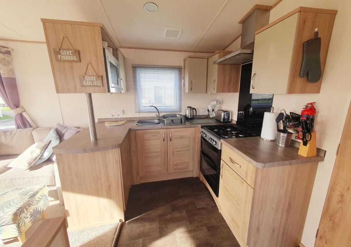 15 Kestrel Close Hot Tub Retreat Татершал Екстериор снимка